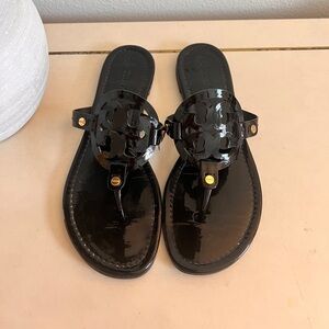 ‼️SOLD‼️Tory Burch Sandal - Size 9.5